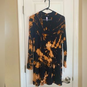Alya brand black and bleached tye dye dress with neck collar